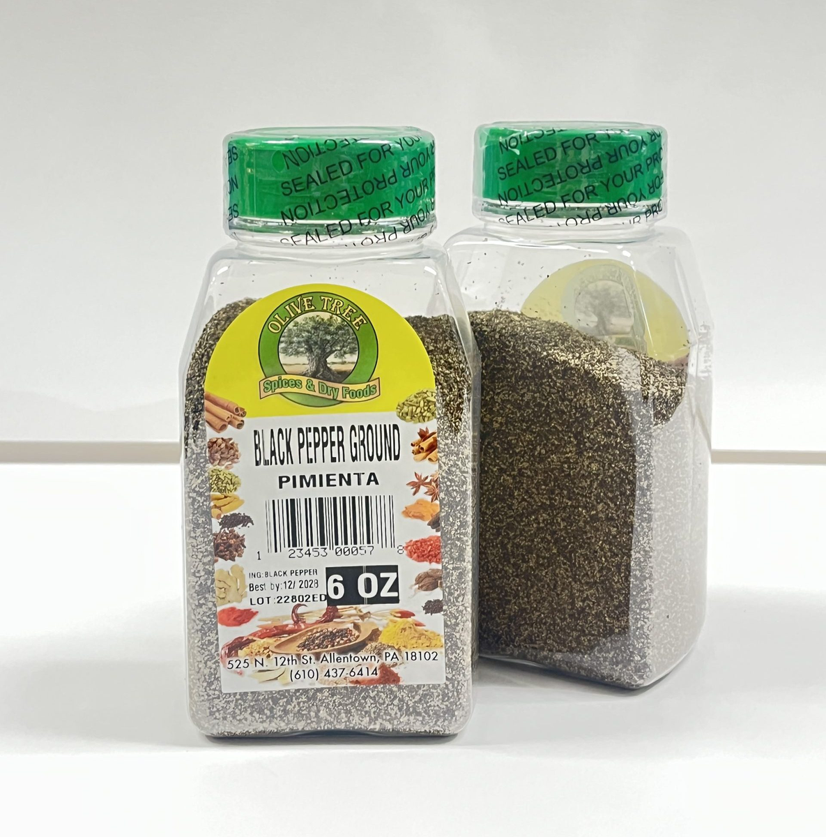 SPICES PEPPER BLACK GROUND