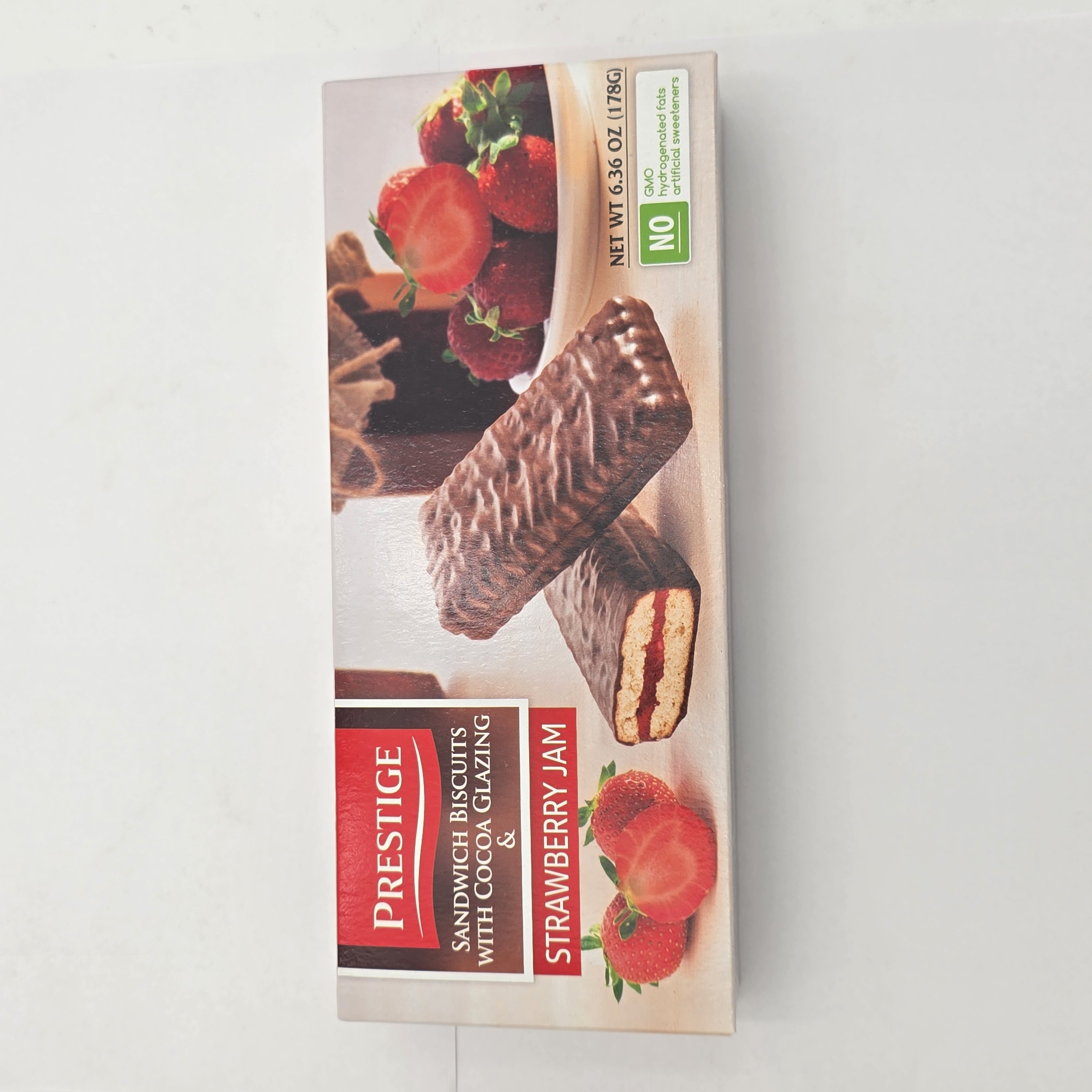 BISCUITS STRAWBERRY SANDWICH  CREAM